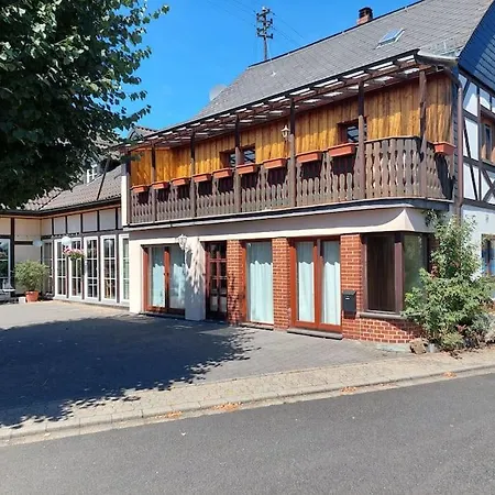 度假居 Kylltjes Haus Eifel *